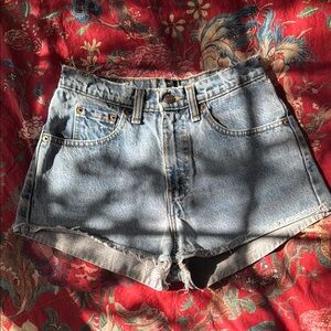 Vintage levi’s 100% cotton shorts